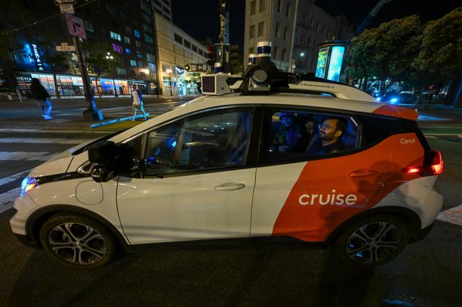 A Cruise robotaxi in San Francisco