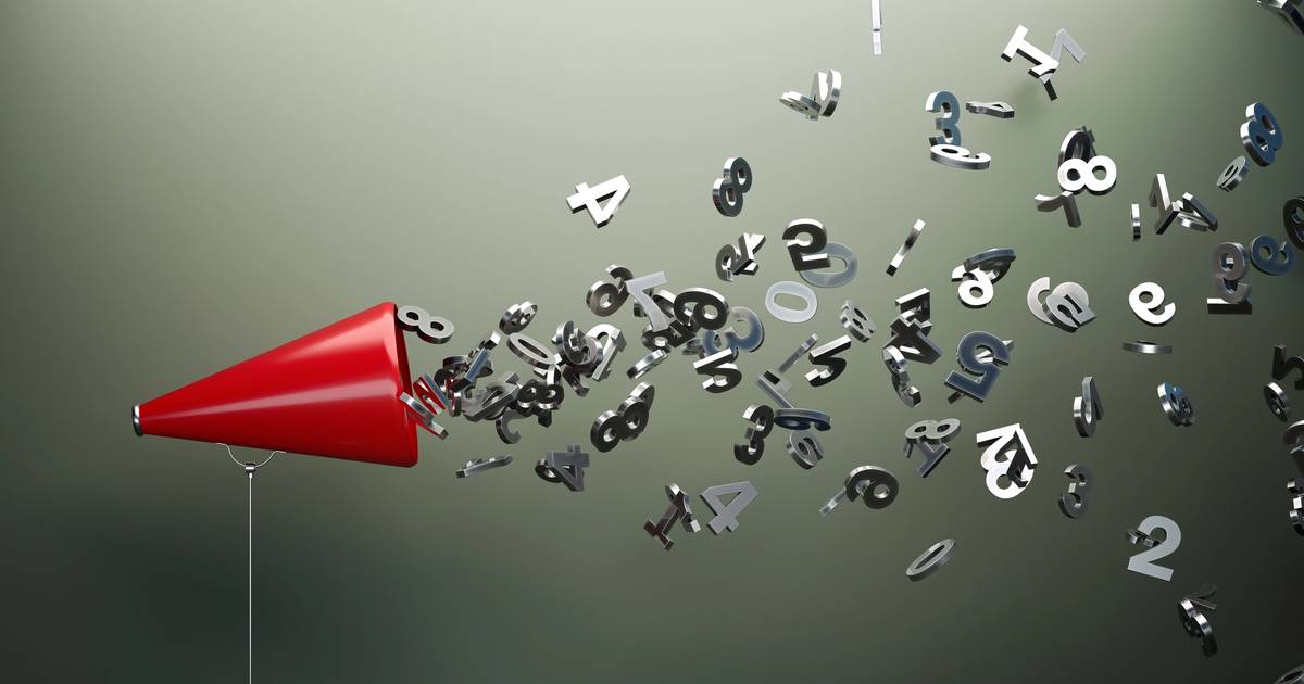 Accounting groups have concerns about the end of quarterly reporting Accounting groups have concerns about the end of quarterly reporting