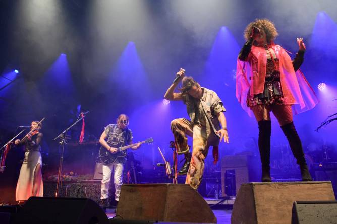 Arcade Fire performing at Spotify Beach at Cannes Lions 2024