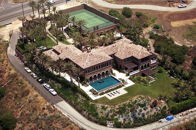 Cher's mansion in Malibu aerial view