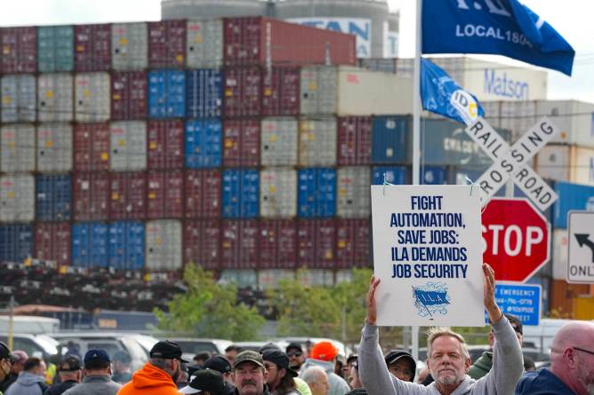 Dockworkers strike at Port Newark in New Jersey