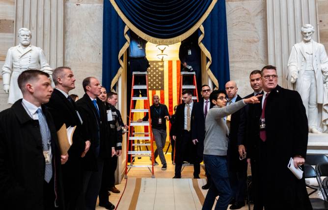 staff prepare the Rotunda for the indoor inauguration 