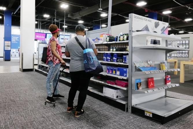 Shoppers at Best Buy