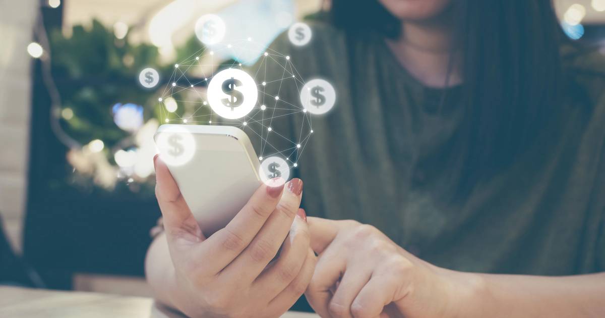 Deel announces new features including on-demand pay access