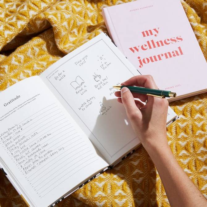 Papier colourblock wellness journal