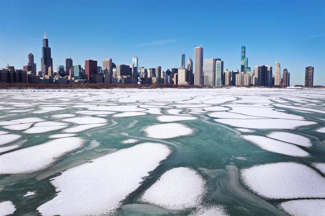 Ice on Lake Michigan