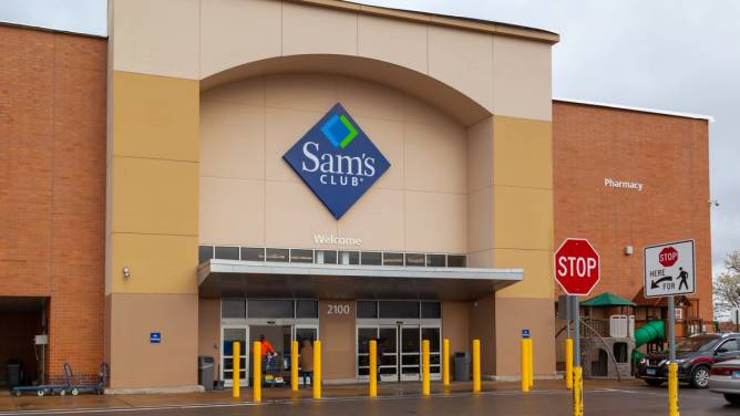 The entrance to a Sam’s club store.