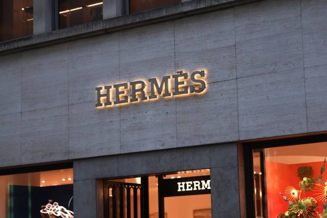 Photo of an Hermès store