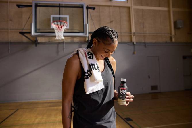 Candace Parker in Muscle Milk ad