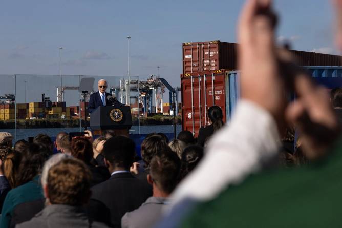 President Joe Biden speaking at port.