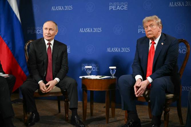 Russian President Vladimir Putin and US President Donald Trump
