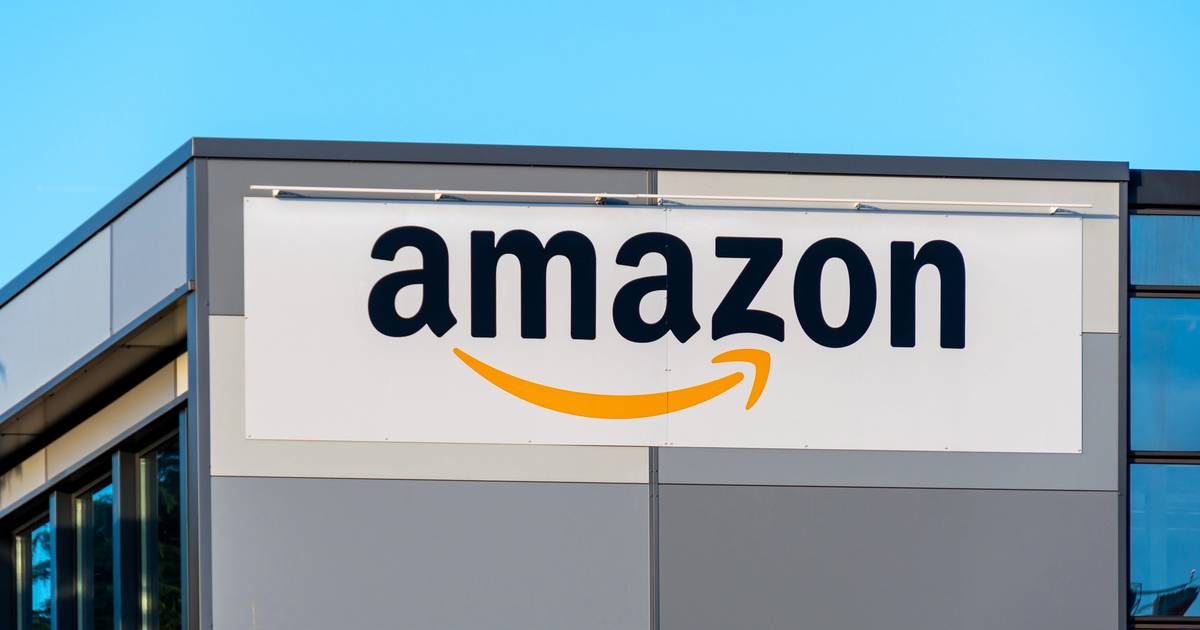 Retail sales, Amazon wage hike, and holiday promotions Retail sales, Amazon wage hike, and holiday promotions