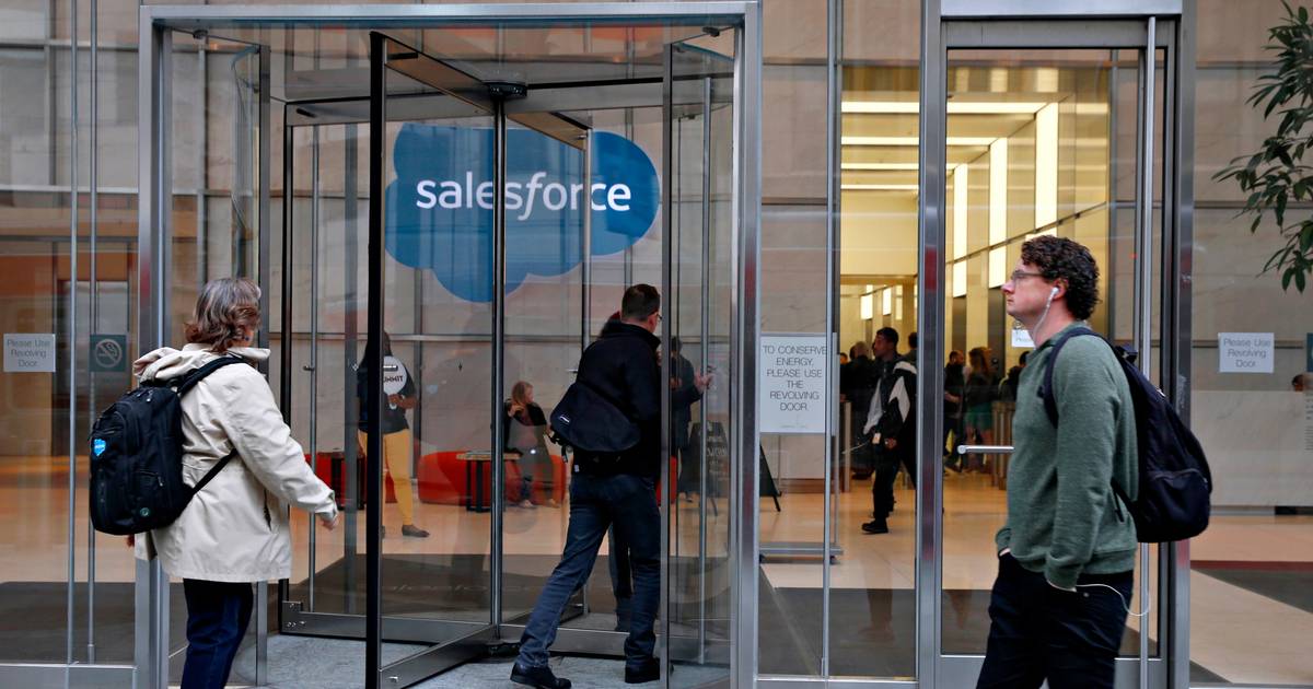 Human Using Salesforce How Salesforce is training its 72,000 employees to use AI agents