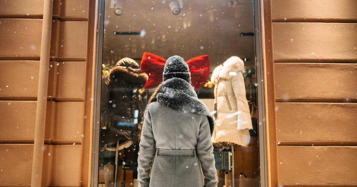 Holiday shoppers may head to stores this year, but retailers face cautious consumers Holiday shoppers may head to stores this year, but retailers face cautious consumers