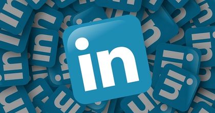 LinkedIn logo spiraling