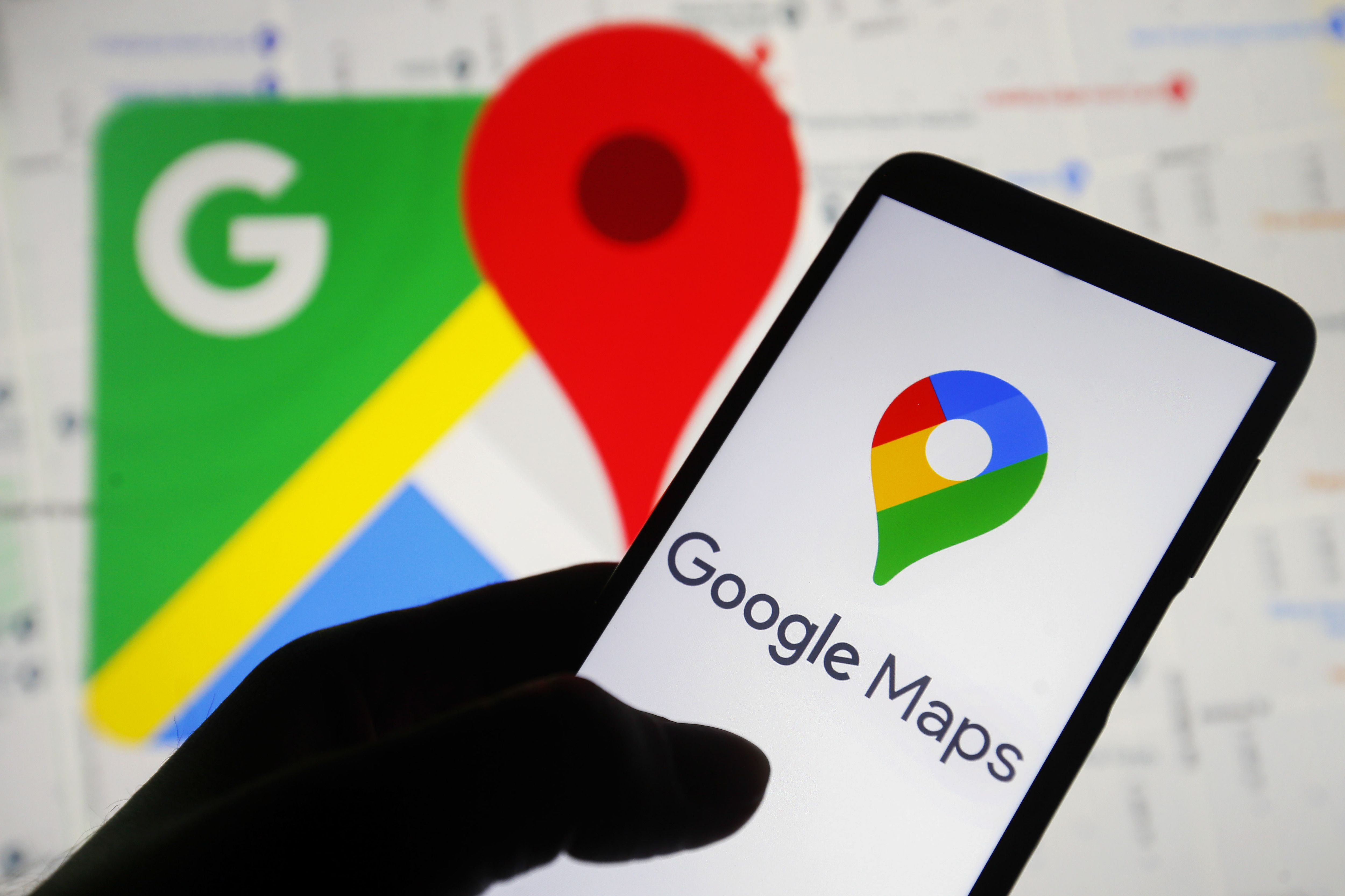 Google is revamping Maps with new curated lists and AI features