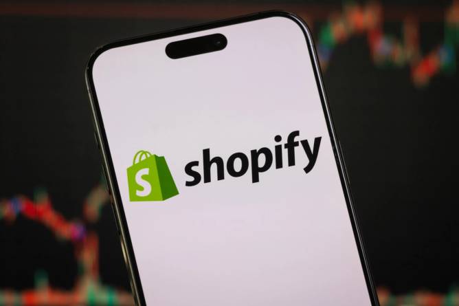 Shopify app