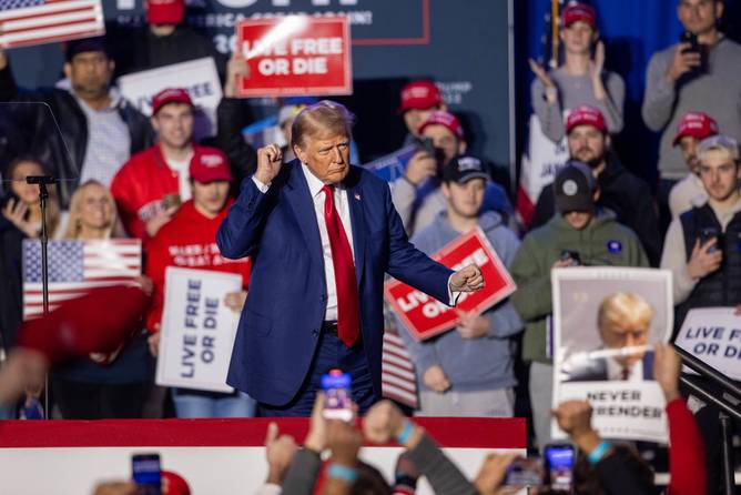 Donald Trump at a rally in New Hampshire