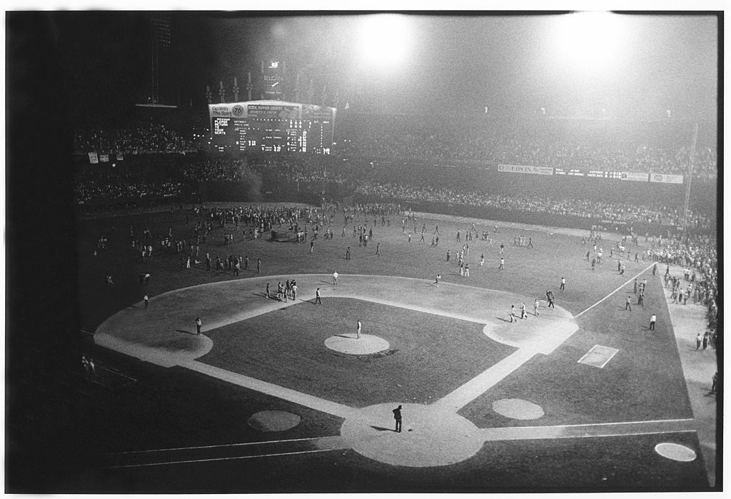 DISCO DEMOLITION NIGHT AT OLD COMISKEY PARK (1979) 
