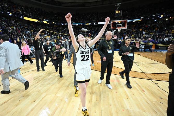 Caitlin Clark celebrating victory over LSU