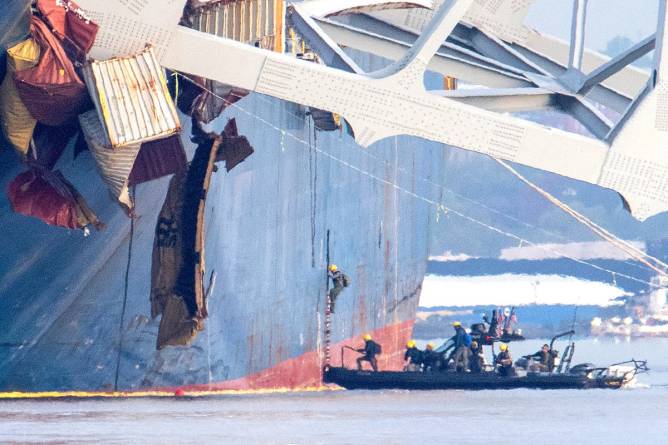 The Dali container ship after crashing into the Key Bridge in Baltimore