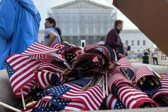 Protesters outside the US Supreme Court