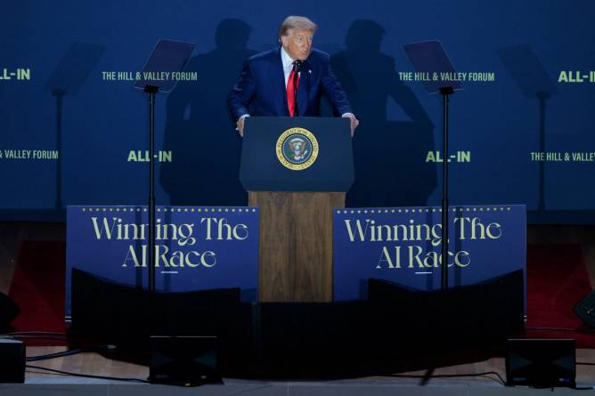 Trump speaks at AI Summit in Washington DC 