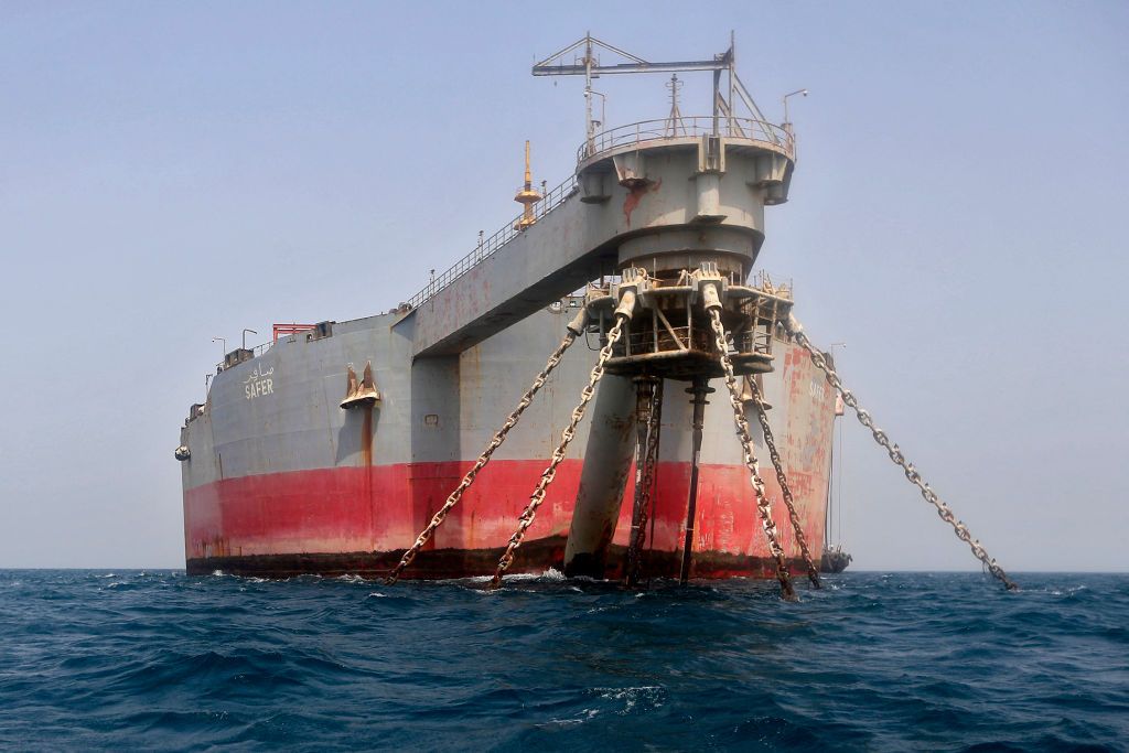 Daring mission begins to prevent oil disaster off Yemen coast