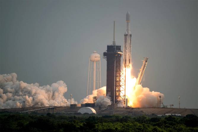 Falcon Heavy NASA launch