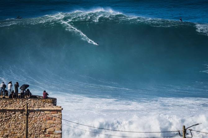 Record-setting wave surfed in Portugal 