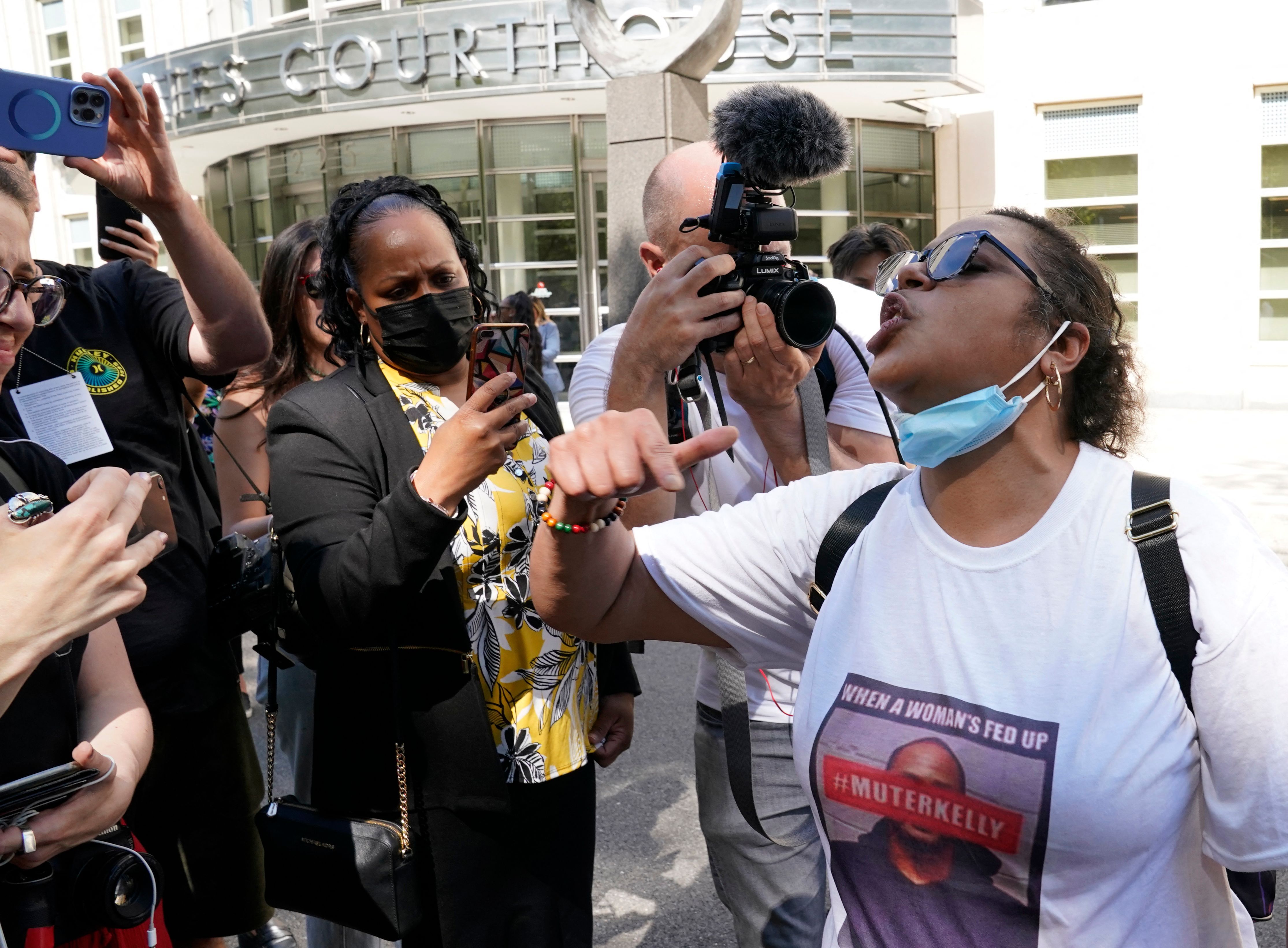 6,765 Coach Chairman Stock Photos, HighRes Pictures, and Images