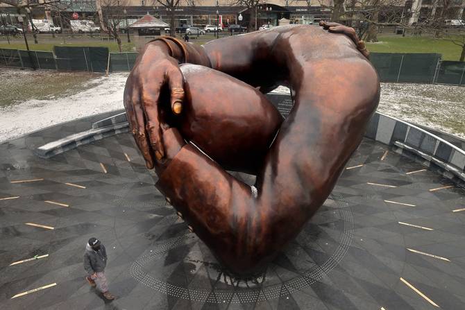 The Embrace- a new monument to MLK and his wife in Boston  