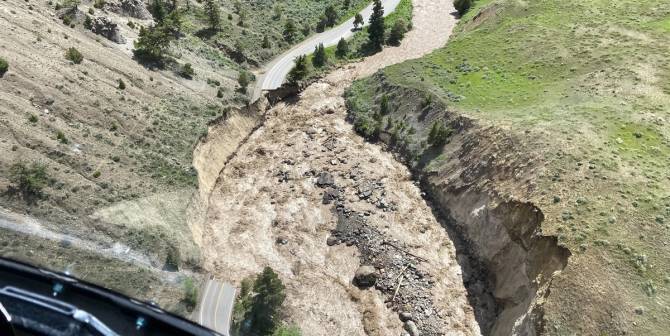 Condition of North Entrance Road between Gardiner, Montana, and Mammoth Hot Springs.