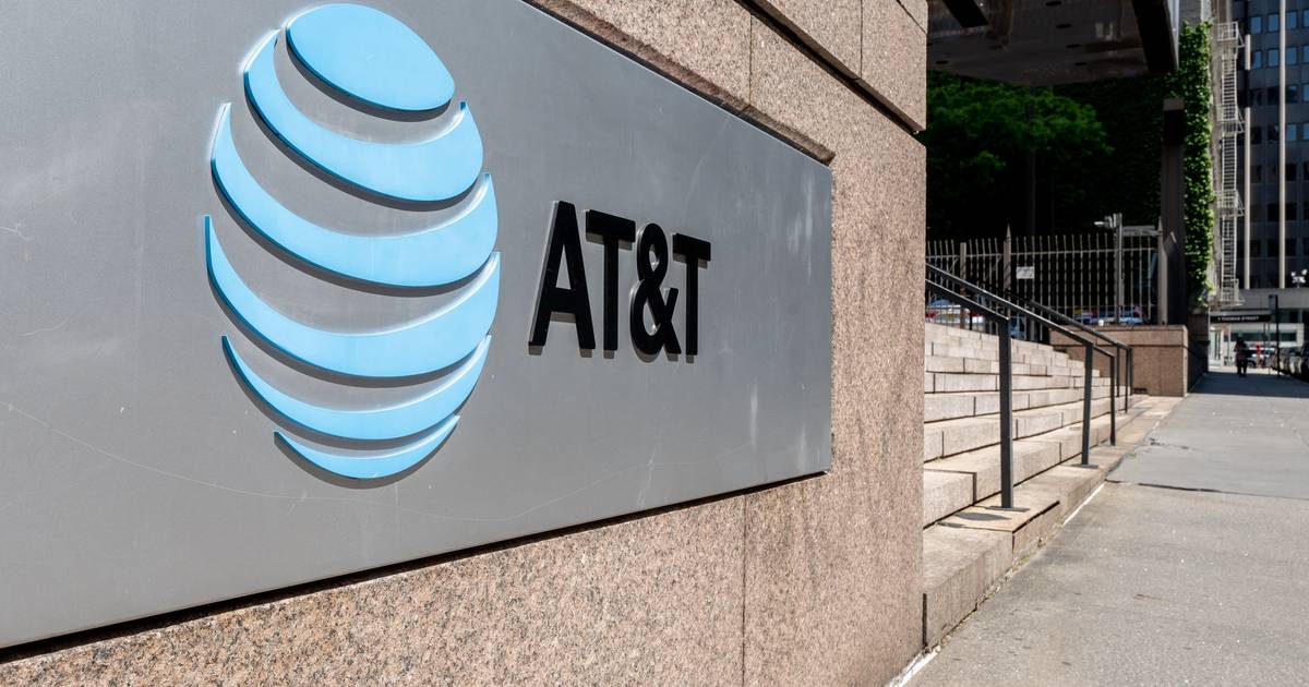 AT&T offers employees fertility support through Maven Clinic