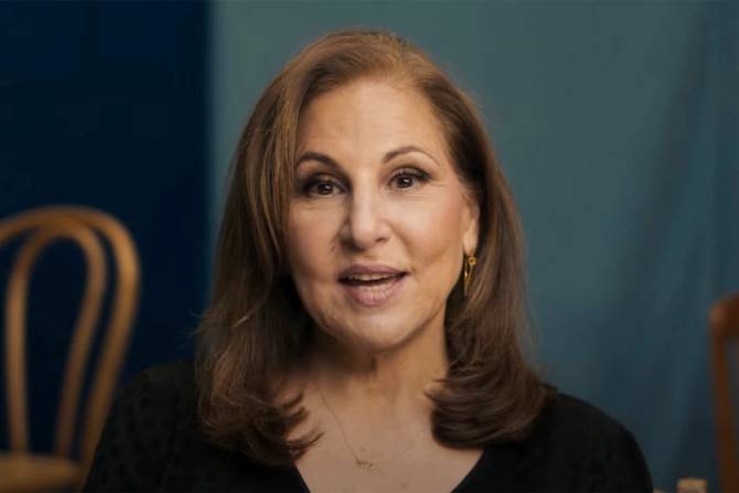 Kathy Najimy in an ad for The National Abortion Federation 