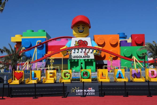 entrance to Legoland Shanghai