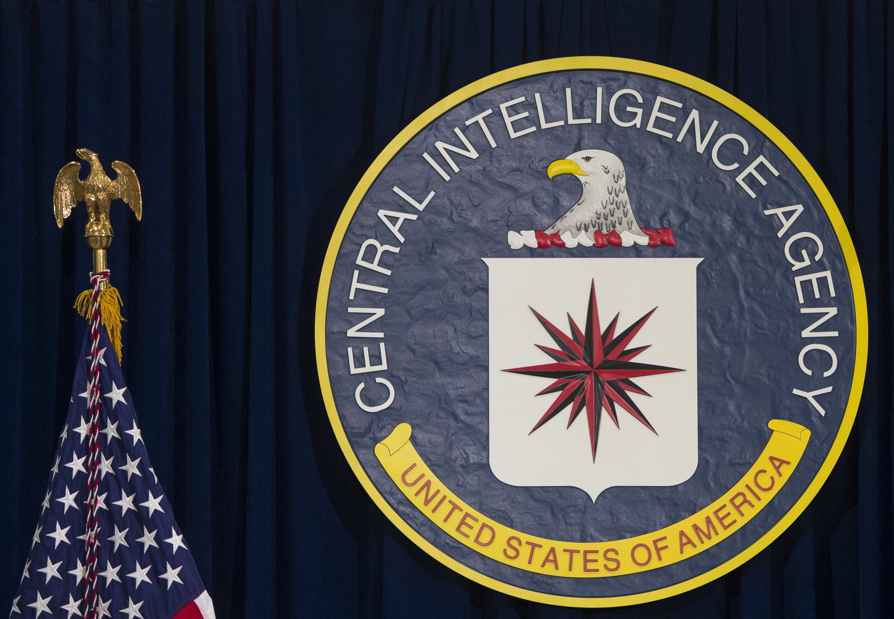 How the CIA recruits employees