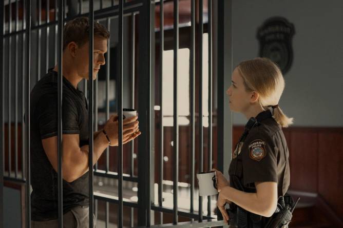 Alan Ritchson as Jack Reacher and Willa Fitzgerald as Roscoe Conklin appear in the Amazon Prime Video original series Reacher