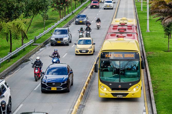 TransMilenio bus rapid transit system dedicated lane