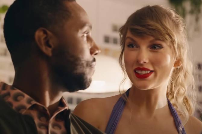 Taylor Swift in an ad for Capital One