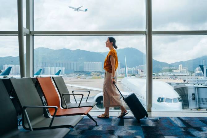 Woman solo traveler