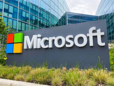 Microsoft pinky-swears not to union bust