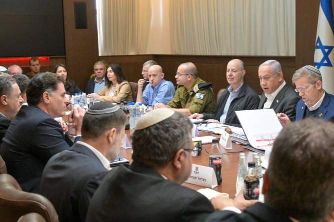 Israel's Security Cabinet meeting to approve the Gaza ceasefire deal