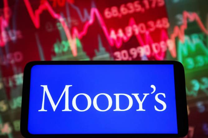 Moody's logo