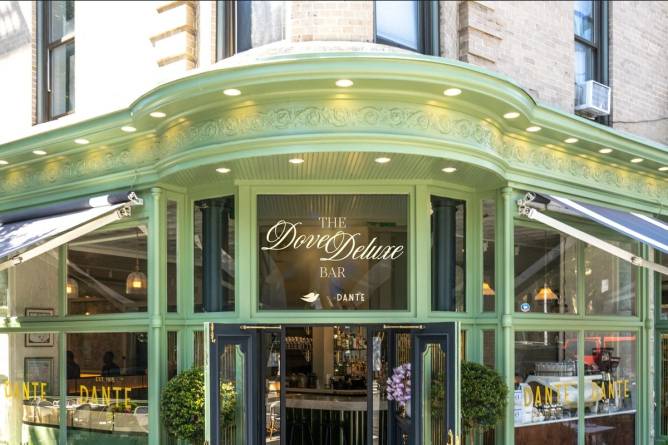 Dove's two day pop-up bar in New York. 