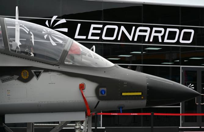 Leonardo plane