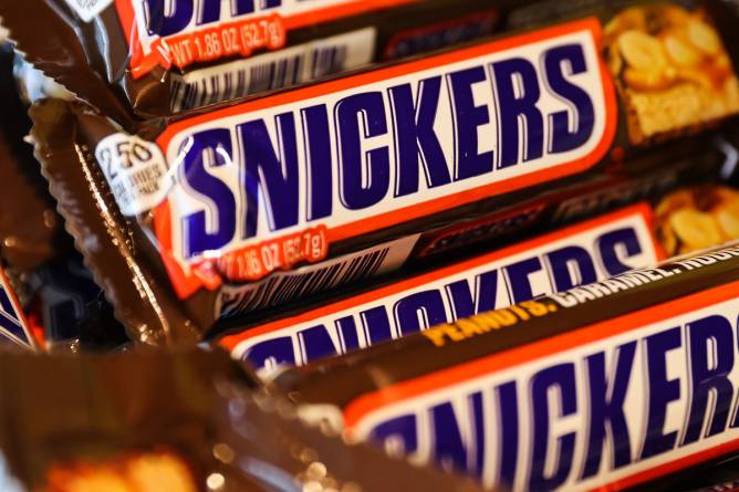 Mars Snickers candy bar