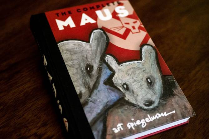 "The Complete Maus" graphic novel