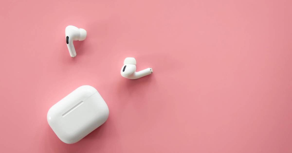 FDA approves Apple AirPods as hearing aids FDA approves Apple AirPods as hearing aids