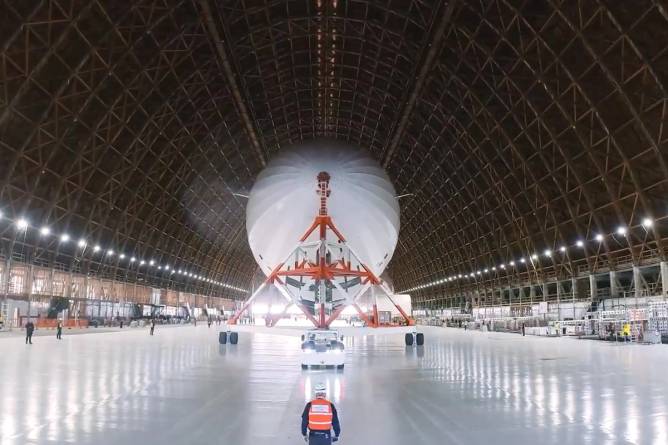 Photo of the Pathfinder 1 airship from below